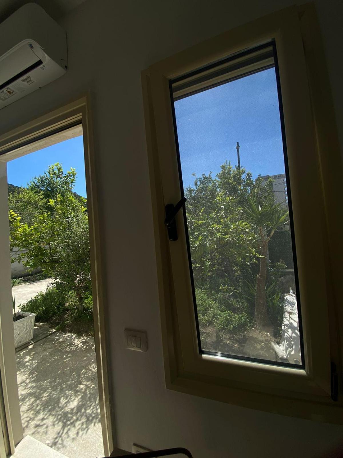 Jon Appartement Vlorë Kamer foto